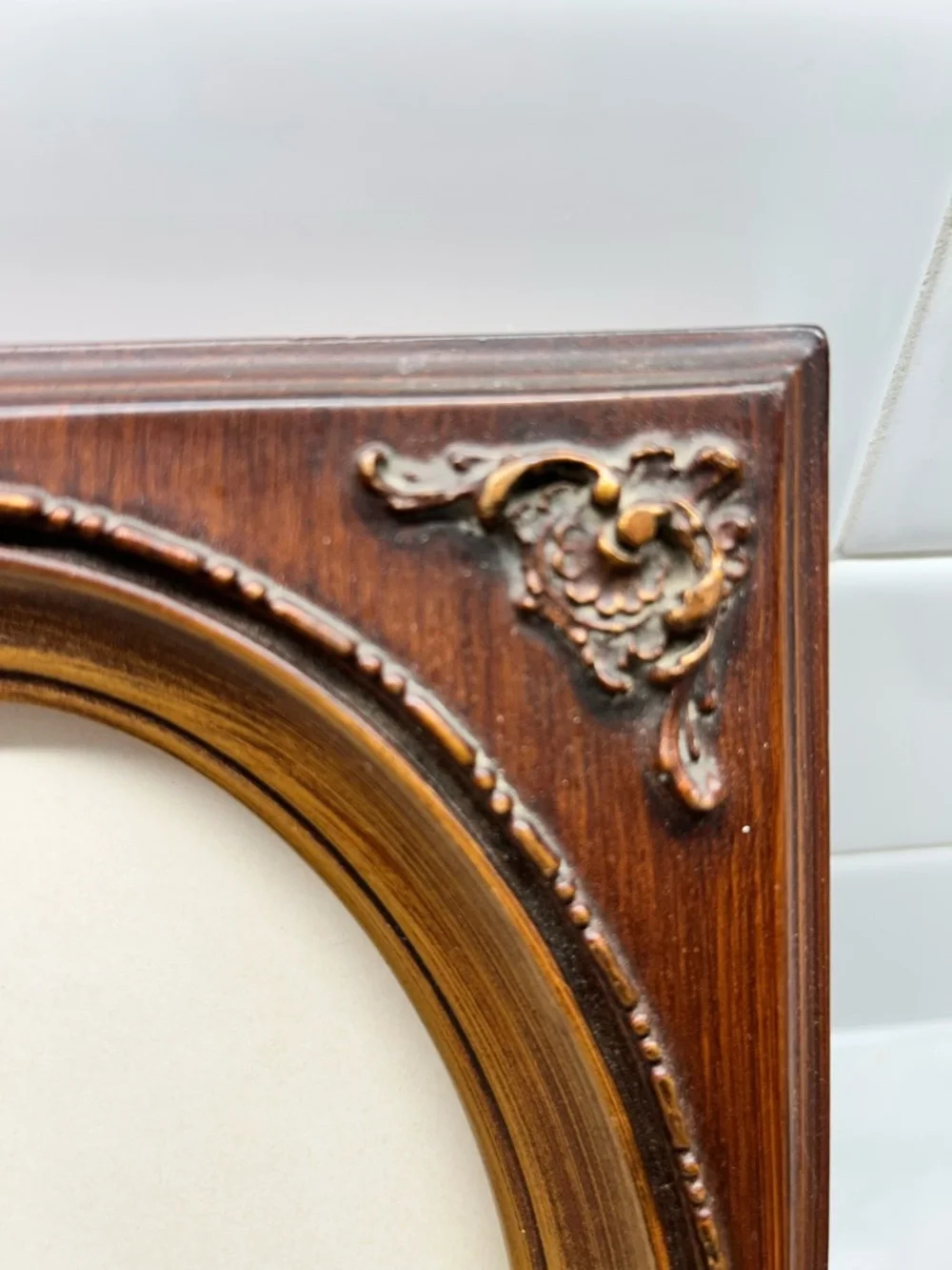 Vintage 1970 Oval Picture Frame Faux Wood & Gold Ornate 8x10 Decor